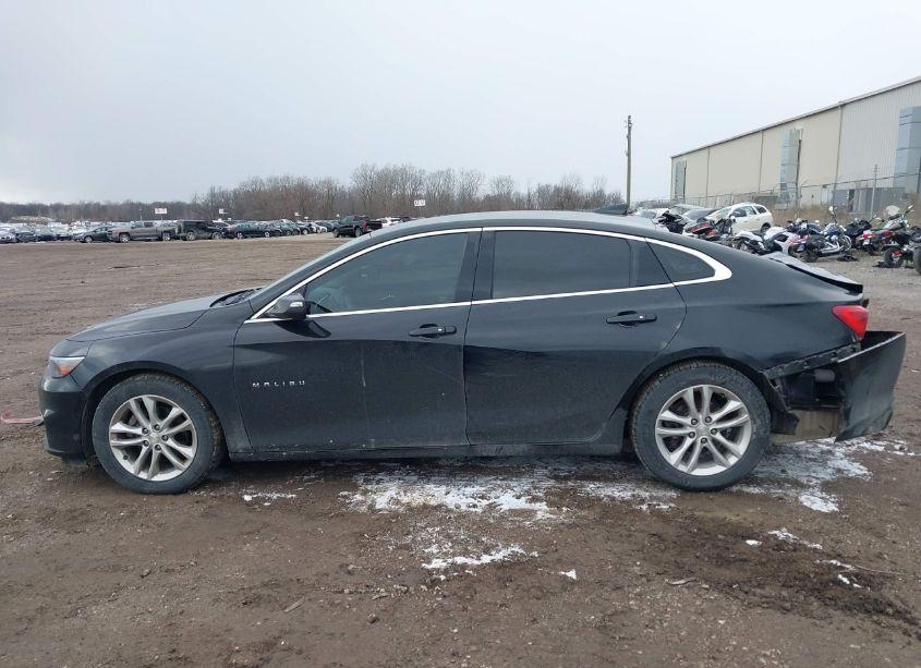 Photo 14 of 2017 Chevrolet Malibu 1LT (VIN 1G1ZE5ST0HF203100)