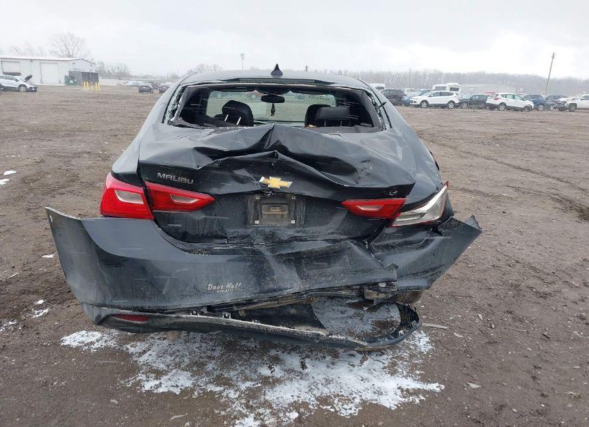 Photo 6 of 2017 Chevrolet Malibu 1LT (VIN 1G1ZE5ST0HF203100)