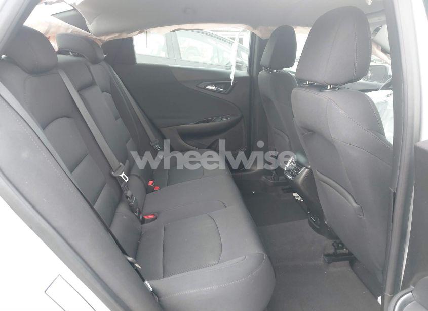 Photo 8 of 2017 Chevrolet Malibu 1LT (VIN 1G1ZE5ST0HF209298)