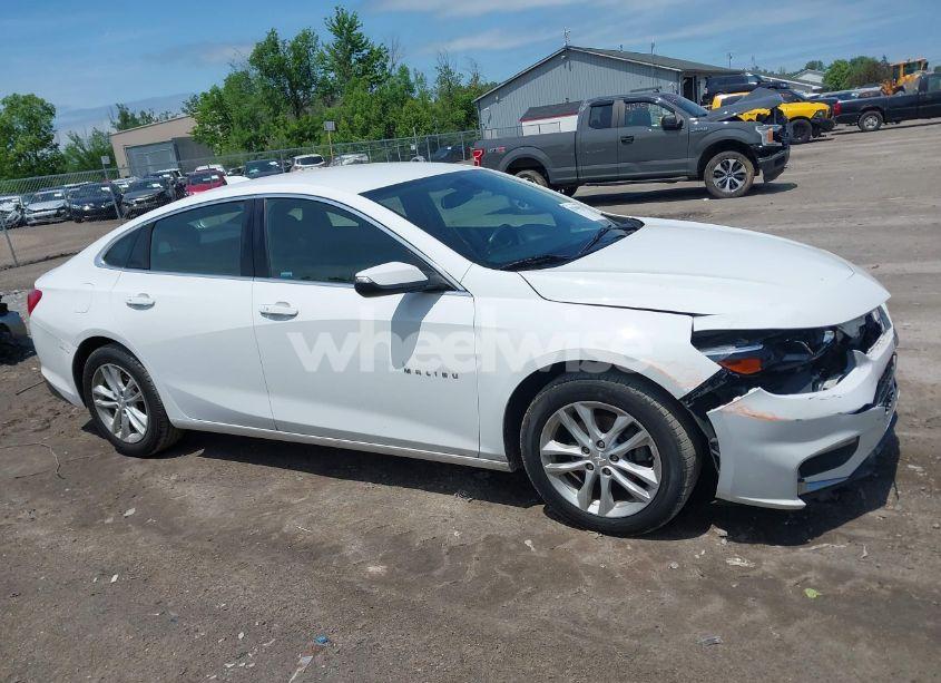 Photo 13 of 2017 Chevrolet Malibu 1LT (VIN 1G1ZE5ST0HF226778)