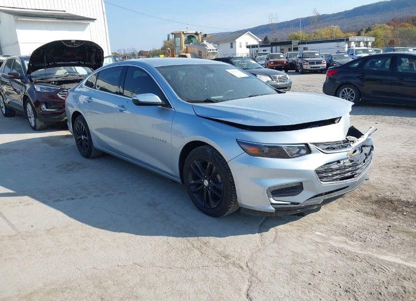 2017 Chevrolet Malibu 1LT (VIN 1G1ZE5ST0HF229793) main photo