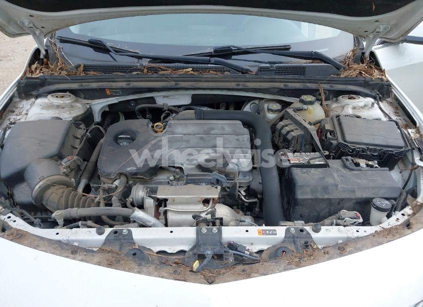 Photo 10 of 2017 Chevrolet Malibu 1LT (VIN 1G1ZE5ST0HF252121)