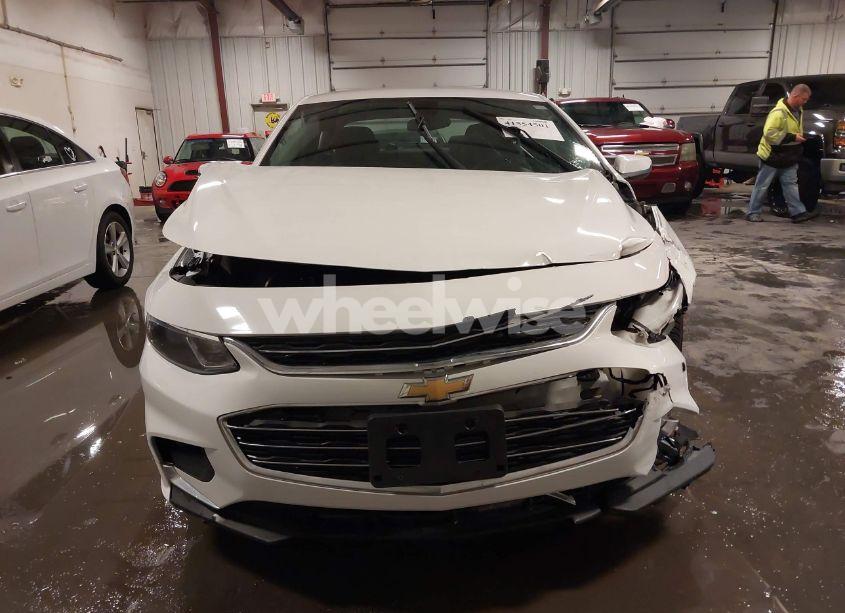 Photo 12 of 2017 Chevrolet Malibu 1LT (VIN 1G1ZE5ST0HF255844)