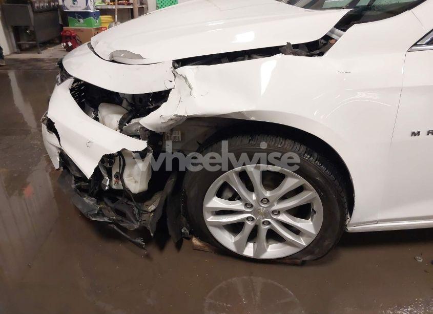 Photo 6 of 2017 Chevrolet Malibu 1LT (VIN 1G1ZE5ST0HF255844)