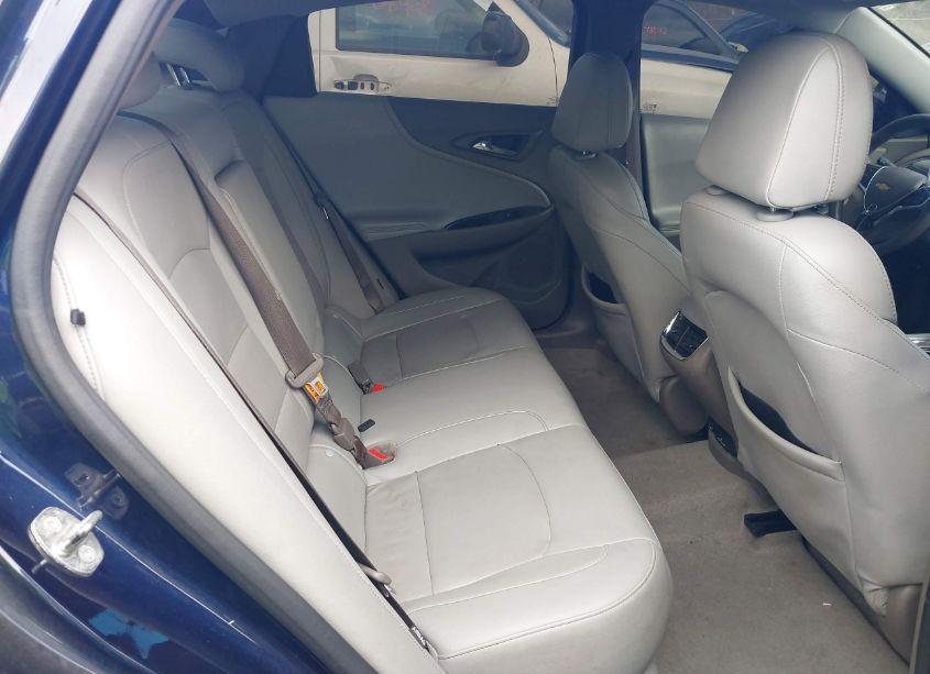 Photo 8 of 2017 Chevrolet Malibu 1LT (VIN 1G1ZE5ST0HF259019)