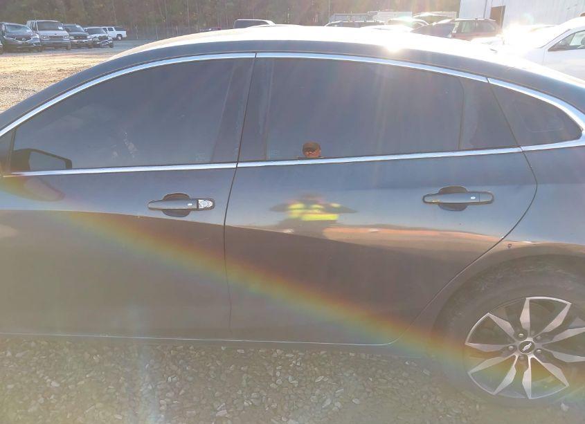 Photo 13 of 2017 Chevrolet Malibu 1LT (VIN 1G1ZE5ST0HF277035)