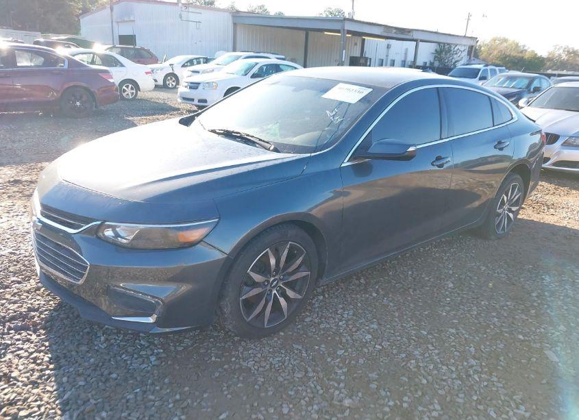 Photo 2 of 2017 Chevrolet Malibu 1LT (VIN 1G1ZE5ST0HF277035)