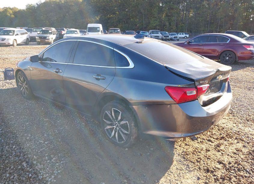 Photo 3 of 2017 Chevrolet Malibu 1LT (VIN 1G1ZE5ST0HF277035)