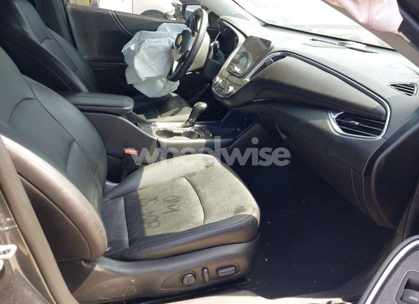 Photo 5 of 2016 Chevrolet Malibu 1LT (VIN 1G1ZE5ST1GF184328)