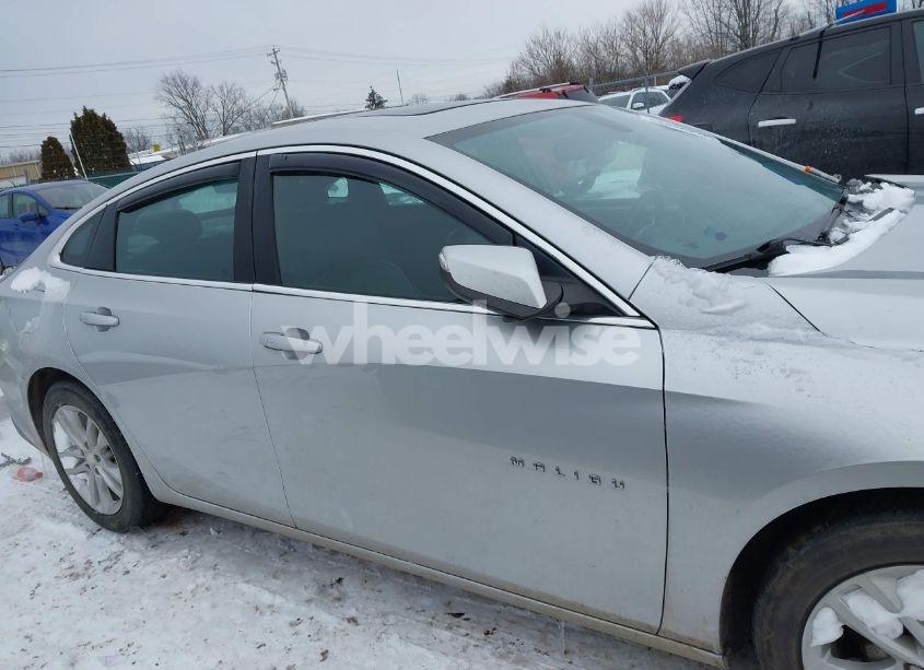 Photo 14 of 2016 Chevrolet Malibu 1LT (VIN 1G1ZE5ST1GF185897)