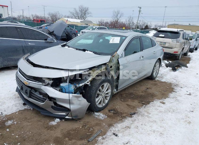 Photo 2 of 2016 Chevrolet Malibu 1LT (VIN 1G1ZE5ST1GF185897)