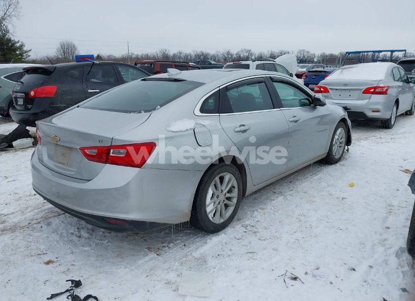 Photo 4 of 2016 Chevrolet Malibu 1LT (VIN 1G1ZE5ST1GF185897)