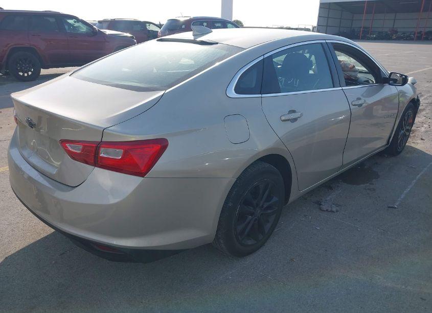 Photo 4 of 2016 Chevrolet Malibu 1LT (VIN 1G1ZE5ST1GF186080)