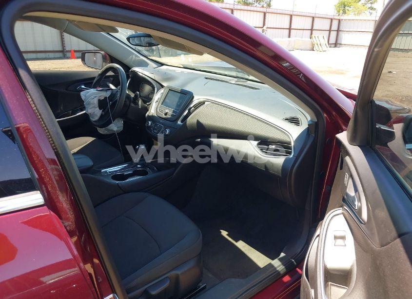 Photo 5 of 2016 Chevrolet Malibu 1LT (VIN 1G1ZE5ST1GF190274)