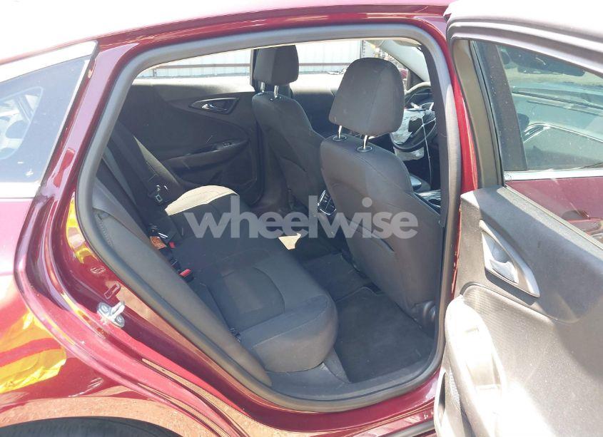 Photo 8 of 2016 Chevrolet Malibu 1LT (VIN 1G1ZE5ST1GF190274)