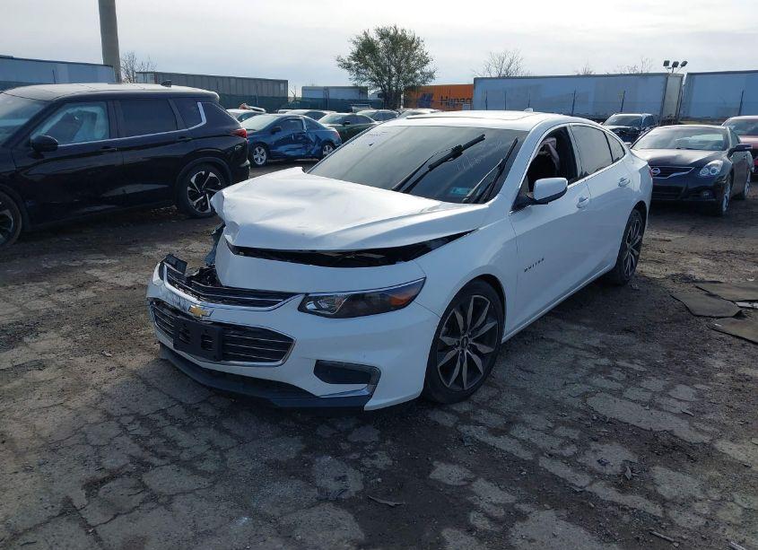 Photo 2 of 2016 Chevrolet Malibu 1LT (VIN 1G1ZE5ST1GF192221)