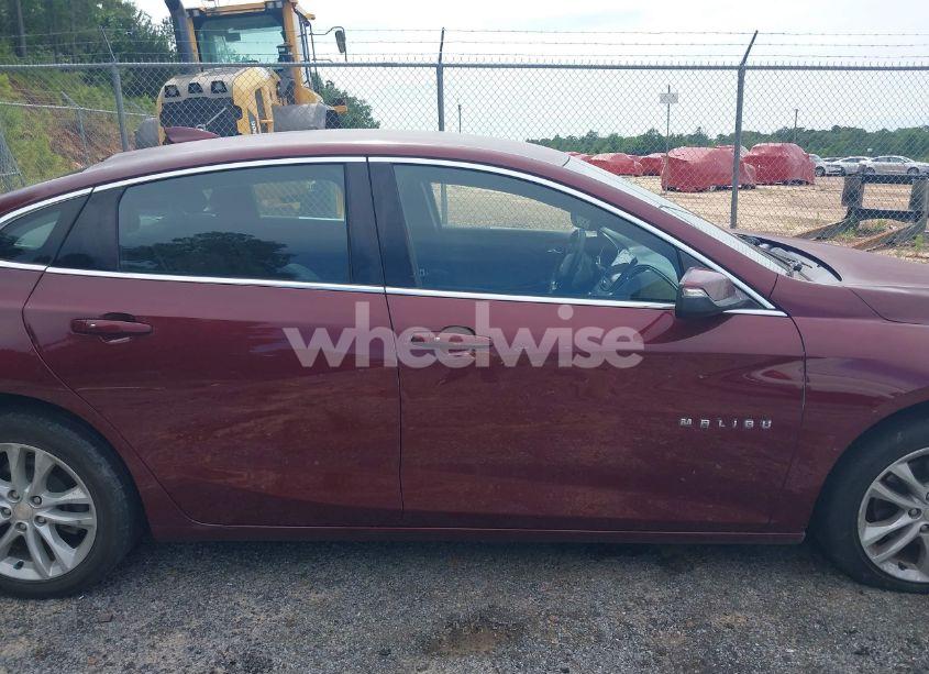 Photo 13 of 2016 Chevrolet Malibu 1LT (VIN 1G1ZE5ST1GF202827)