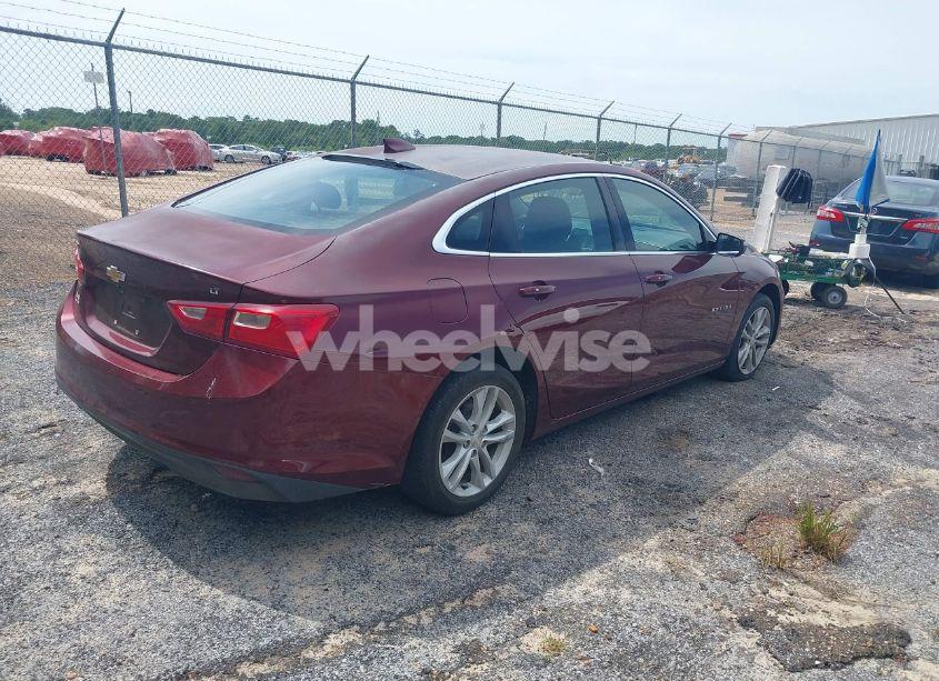 Photo 4 of 2016 Chevrolet Malibu 1LT (VIN 1G1ZE5ST1GF202827)