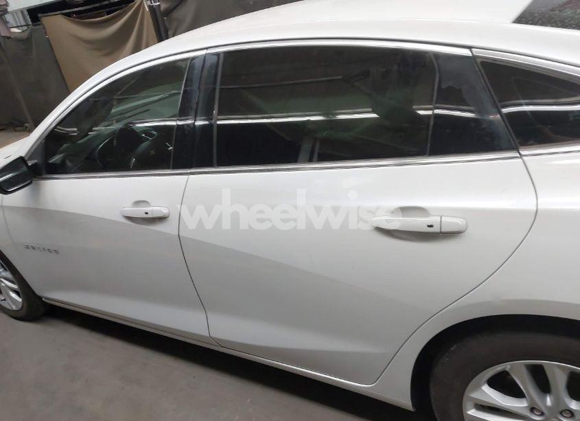 Photo 14 of 2016 Chevrolet Malibu 1LT (VIN 1G1ZE5ST1GF203752)