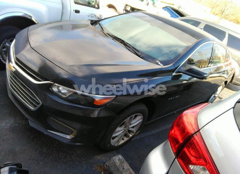 Photo 2 of 2016 Chevrolet Malibu 1LT (VIN 1G1ZE5ST1GF205405)