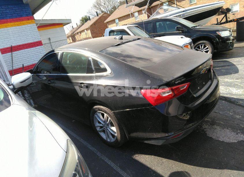 Photo 3 of 2016 Chevrolet Malibu 1LT (VIN 1G1ZE5ST1GF205405)