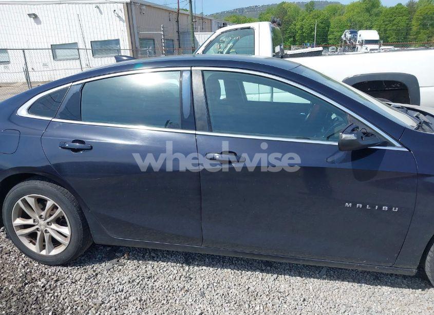Photo 13 of 2016 Chevrolet Malibu 1LT (VIN 1G1ZE5ST1GF209616)