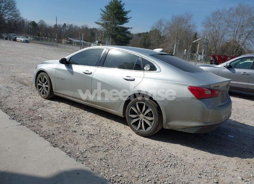 Photo 3 of 2016 Chevrolet Malibu 1LT (VIN 1G1ZE5ST1GF217926)