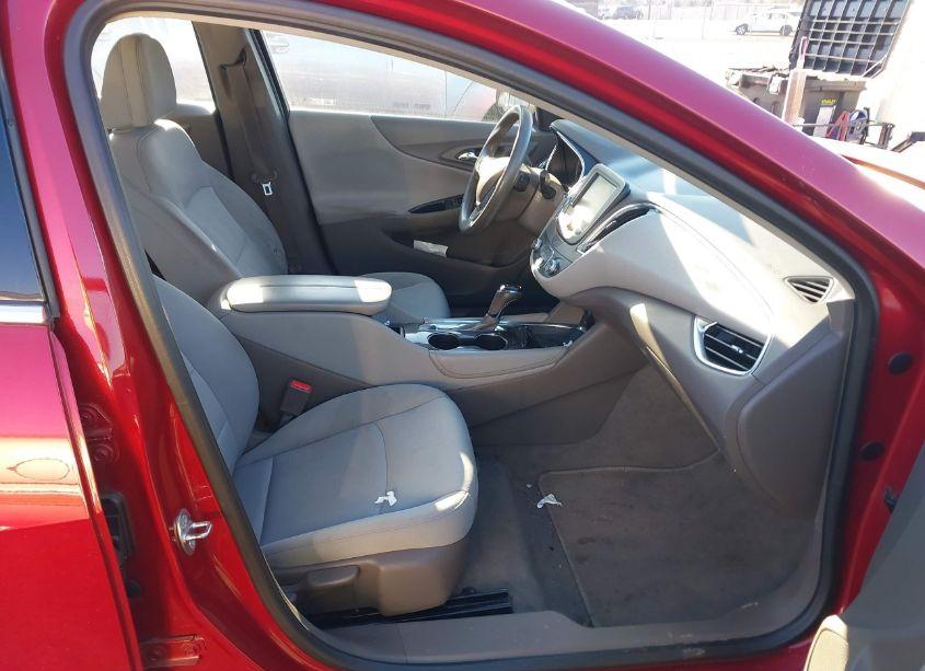 Photo 5 of 2016 Chevrolet Malibu 1LT (VIN 1G1ZE5ST1GF238601)