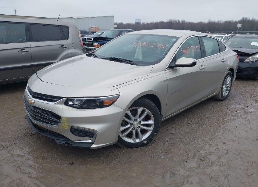 Photo 2 of 2016 Chevrolet Malibu 1LT (VIN 1G1ZE5ST1GF239134)
