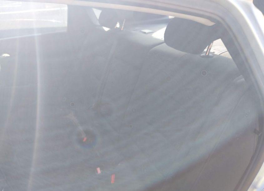 Photo 8 of 2016 Chevrolet Malibu 1LT (VIN 1G1ZE5ST1GF252515)