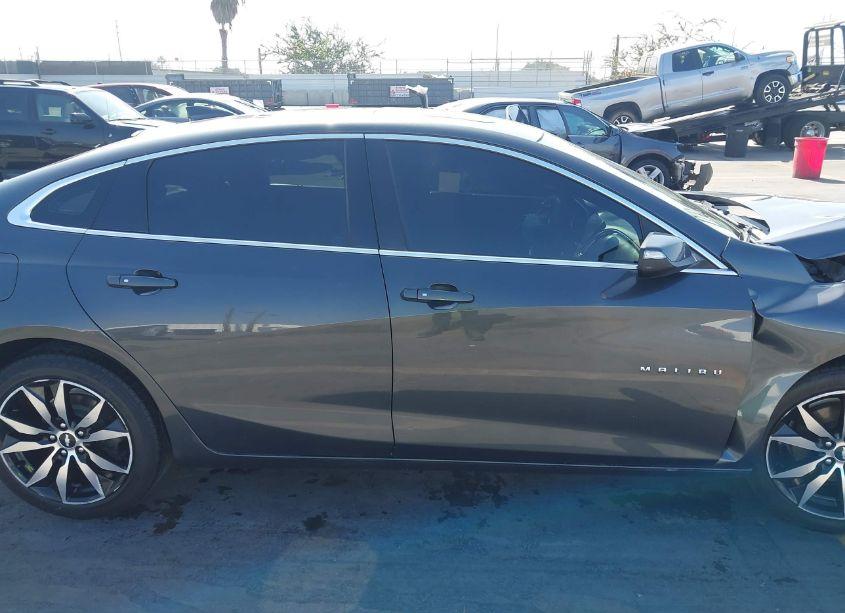 Photo 13 of 2016 Chevrolet Malibu 1LT (VIN 1G1ZE5ST1GF257827)