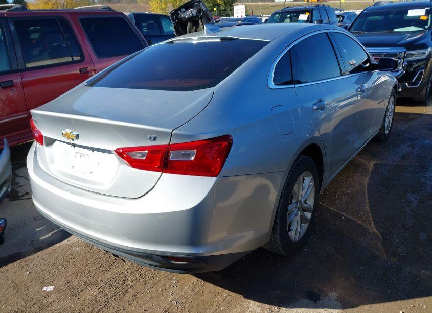 Photo 4 of 2016 Chevrolet Malibu 1LT (VIN 1G1ZE5ST1GF264745)