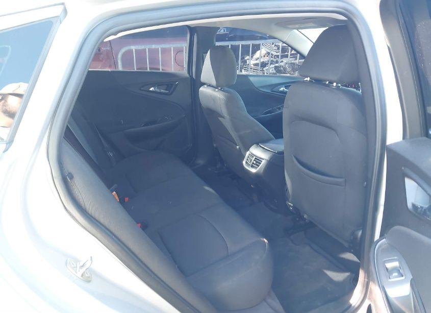 Photo 8 of 2016 Chevrolet Malibu 1LT (VIN 1G1ZE5ST1GF264745)