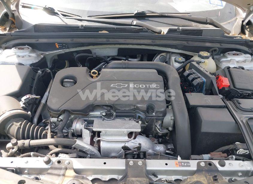 Photo 10 of 2016 Chevrolet Malibu 1LT (VIN 1G1ZE5ST1GF272375)