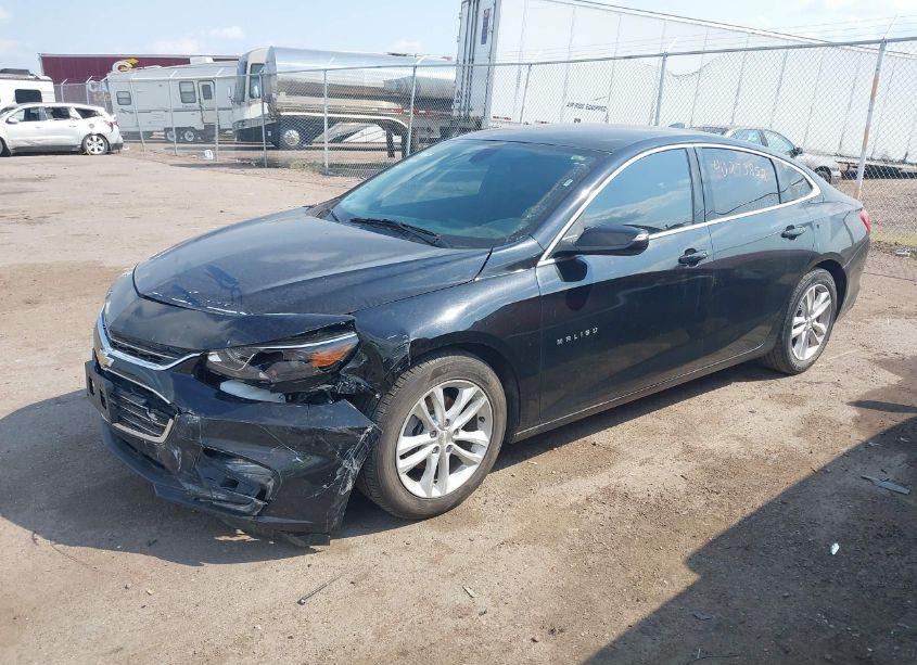 Photo 2 of 2016 Chevrolet Malibu 1LT (VIN 1G1ZE5ST1GF277320)