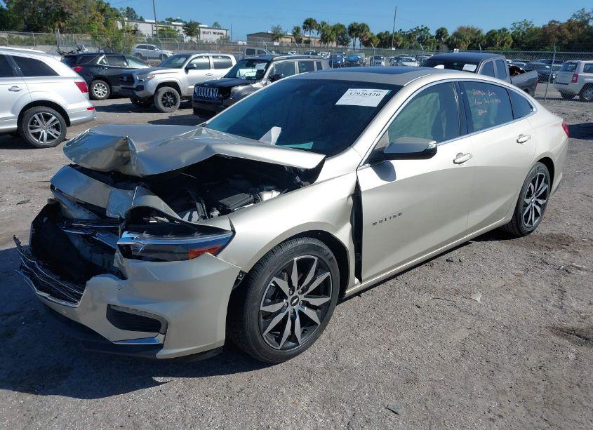 Photo 2 of 2016 Chevrolet Malibu 1LT (VIN 1G1ZE5ST1GF283523)