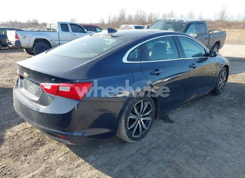 Photo 4 of 2016 Chevrolet Malibu 1LT (VIN 1G1ZE5ST1GF289659)