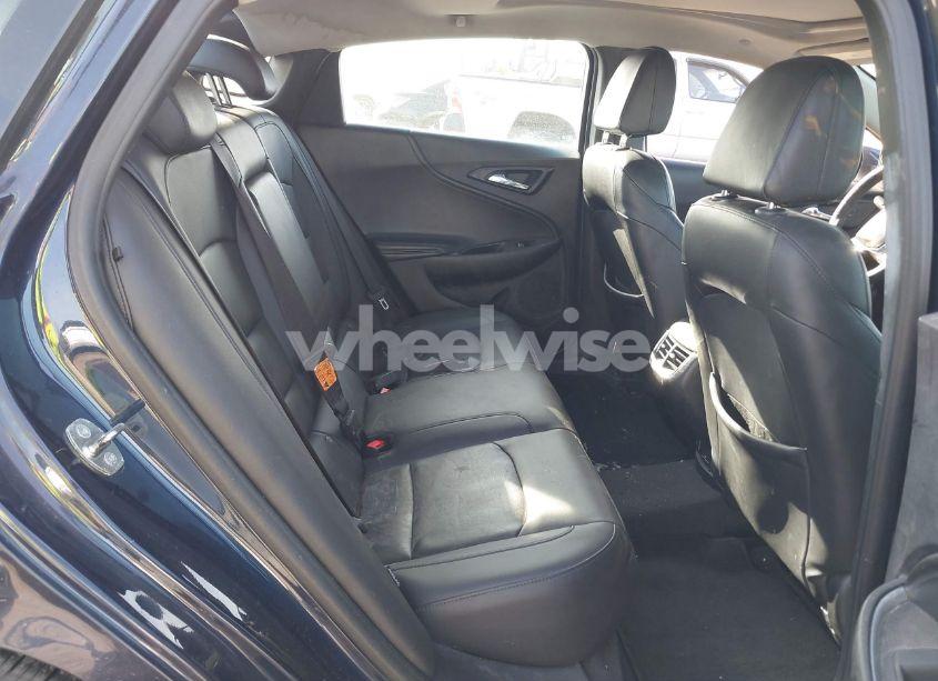 Photo 8 of 2016 Chevrolet Malibu 1LT (VIN 1G1ZE5ST1GF289659)