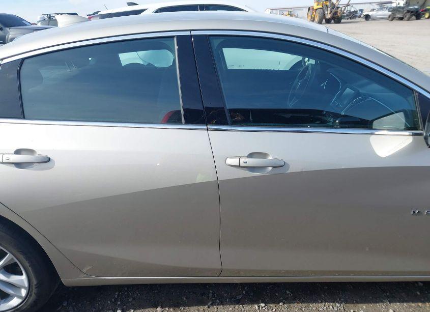 Photo 14 of 2016 Chevrolet Malibu 1LT (VIN 1G1ZE5ST1GF291007)
