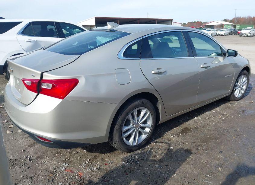 Photo 4 of 2016 Chevrolet Malibu 1LT (VIN 1G1ZE5ST1GF291007)