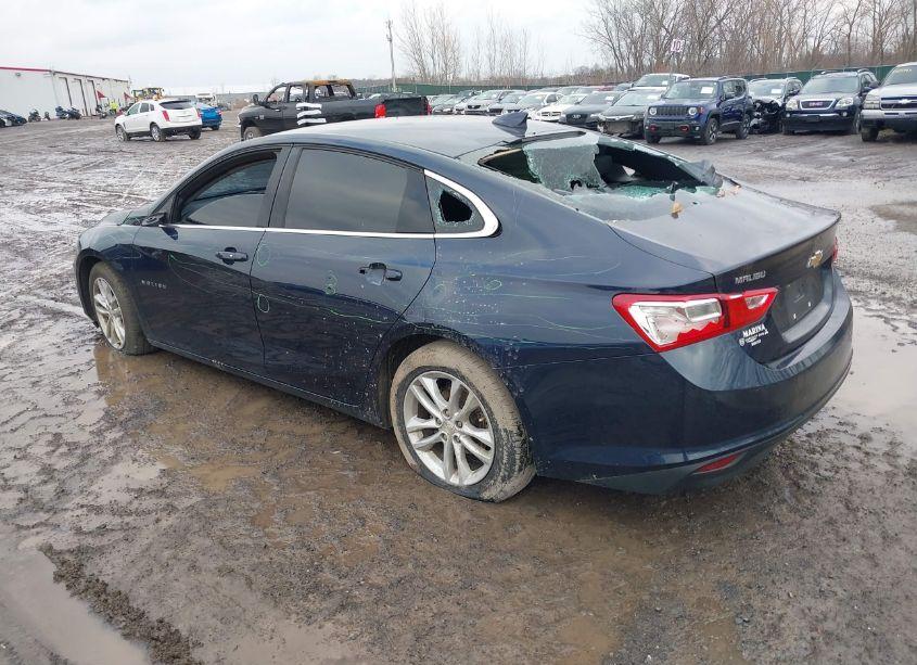Photo 3 of 2016 Chevrolet Malibu 1LT (VIN 1G1ZE5ST1GF331957)