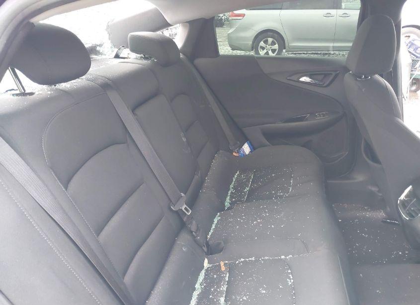 Photo 8 of 2016 Chevrolet Malibu 1LT (VIN 1G1ZE5ST1GF331957)