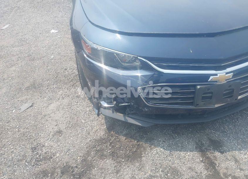 Photo 6 of 2016 Chevrolet Malibu LT (VIN 1G1ZE5ST1GF334132)