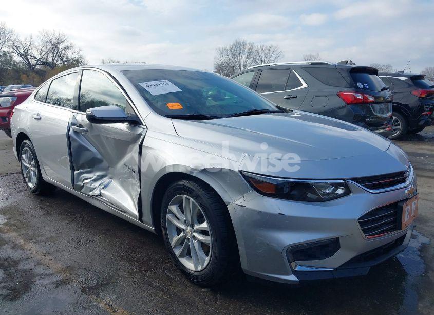 Photo 13 of 2017 Chevrolet Malibu 1LT (VIN 1G1ZE5ST1HF105659)
