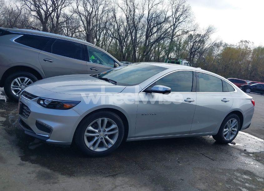 Photo 14 of 2017 Chevrolet Malibu 1LT (VIN 1G1ZE5ST1HF105659)