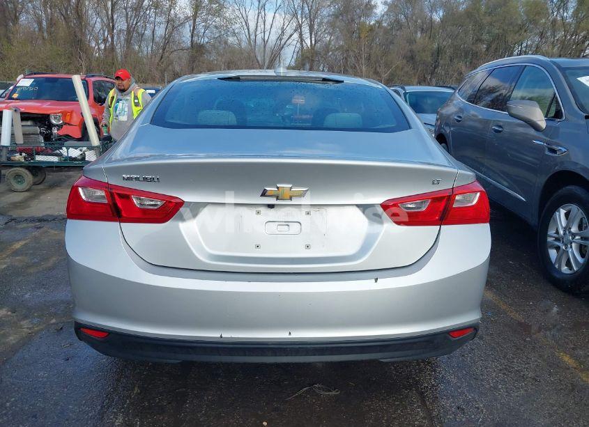Photo 16 of 2017 Chevrolet Malibu 1LT (VIN 1G1ZE5ST1HF105659)