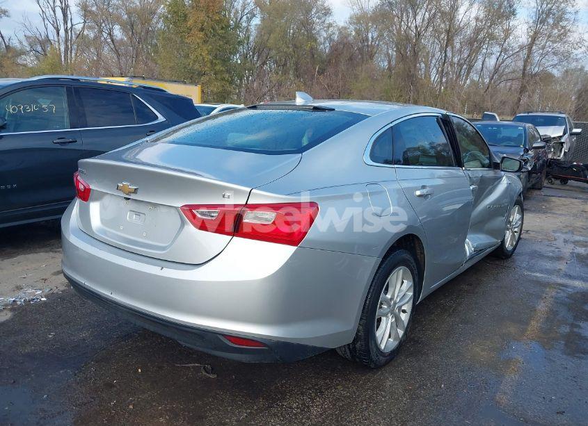 Photo 4 of 2017 Chevrolet Malibu 1LT (VIN 1G1ZE5ST1HF105659)
