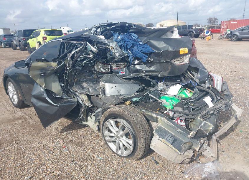 Photo 6 of 2017 Chevrolet Malibu 1LT (VIN 1G1ZE5ST1HF109291)