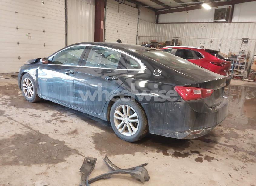 Photo 3 of 2017 Chevrolet Malibu 1LT (VIN 1G1ZE5ST1HF109467)