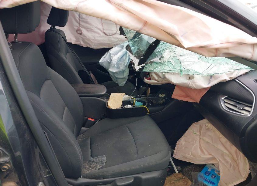 Photo 5 of 2017 Chevrolet Malibu 1LT (VIN 1G1ZE5ST1HF112255)